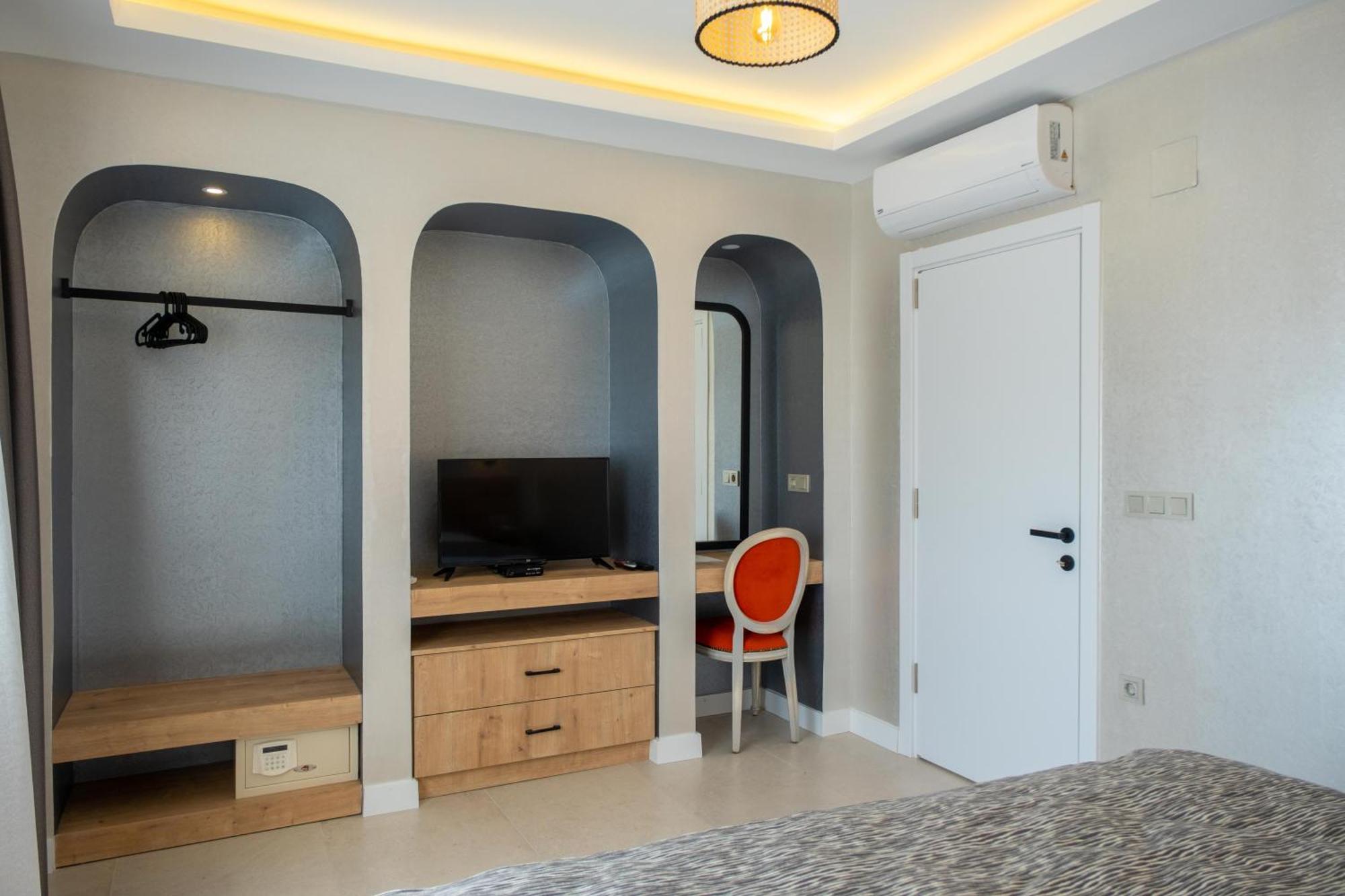 Sea Breeze Hotel And Apartments Oludeniz Exterior photo